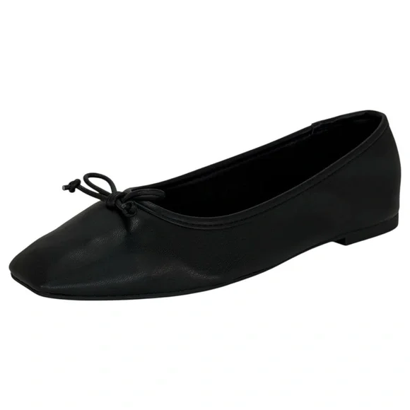 On 34th Naomie Black Faux Leather Womens Flats Size 5M - Picture 2 of 10